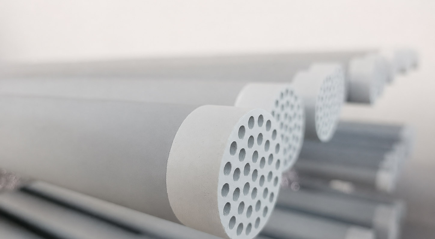 Ceramic membrane elements